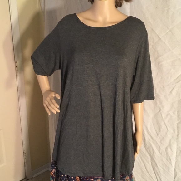 NIB Bella Flore Gray 3/4 sleeve tunic - Picture 3 of 4
